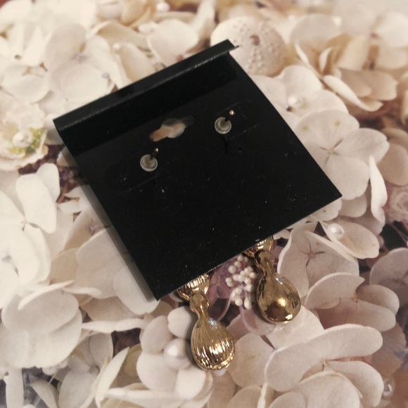 Black and gold drop earrings - Picture 4 of 4